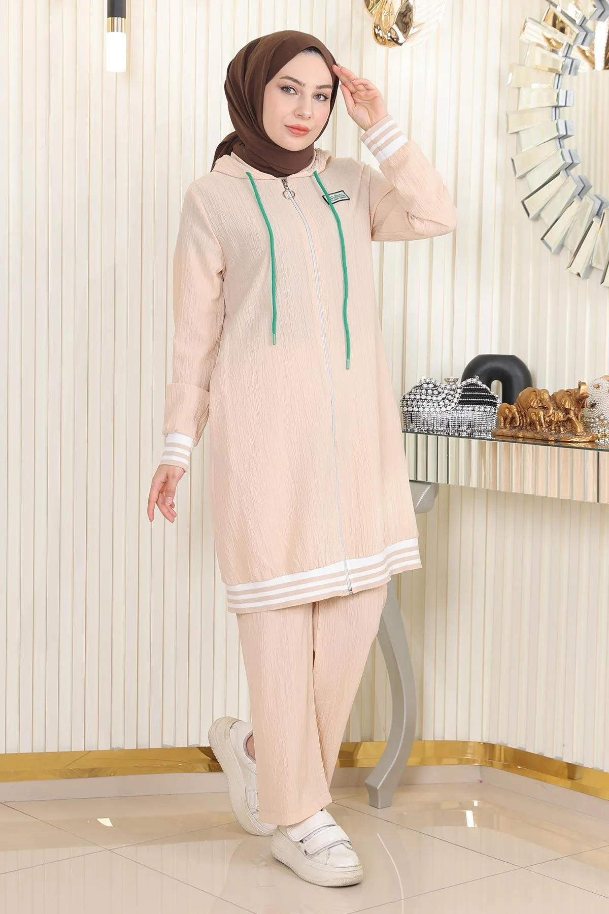 Modamihram  Gerippter Anzug mit Reißverschluss Beige 10405