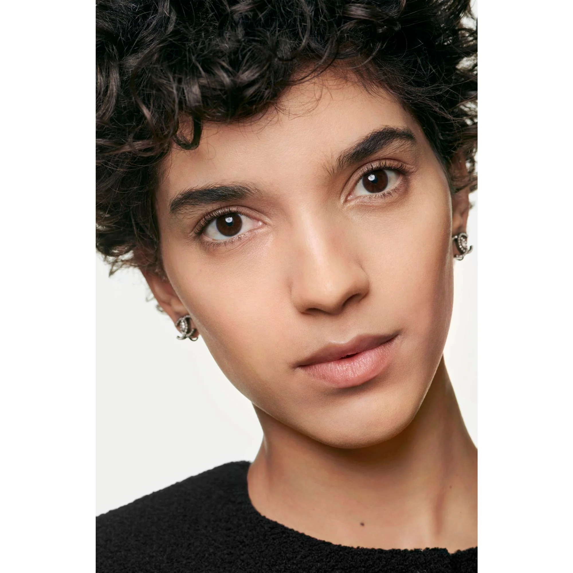 ULTRA LE TEINT FLUIDE - BASE DE MAQUILLAJE FLUIDA DE LARGA DURACIÓN - ULTRA COMODIDAD - RESULTADO IMPECABLE