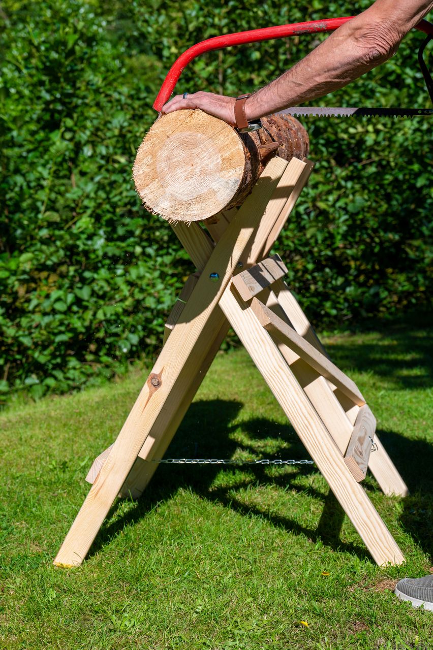 dobar Stabiler Sägebock aus Massivholz
