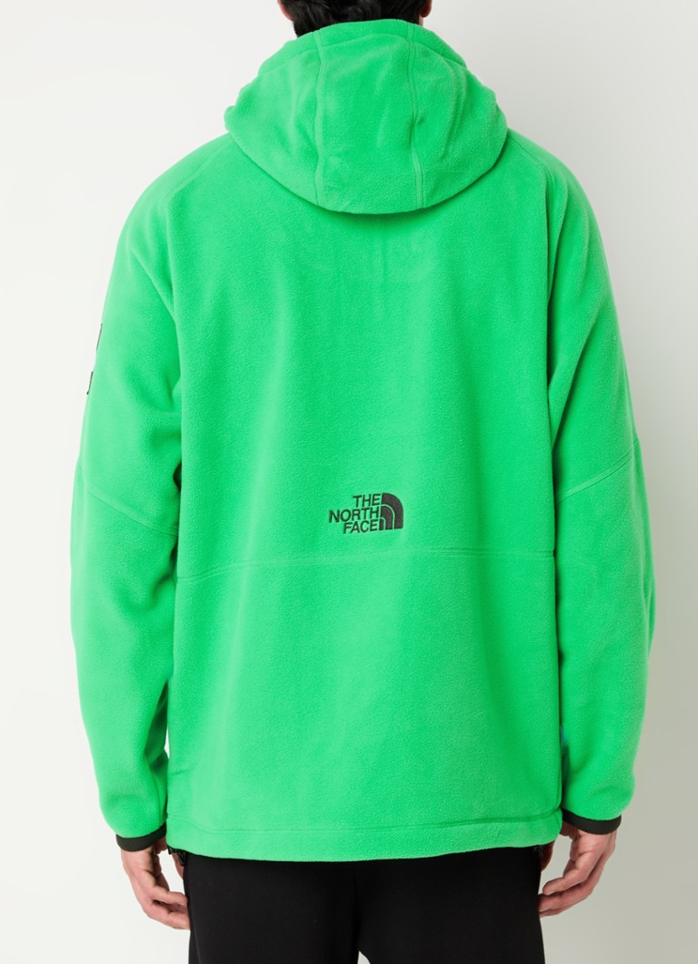 Jachetă The North Face TNF x Yinka Ilori, model polar, cu imprimeu floral și logo.
