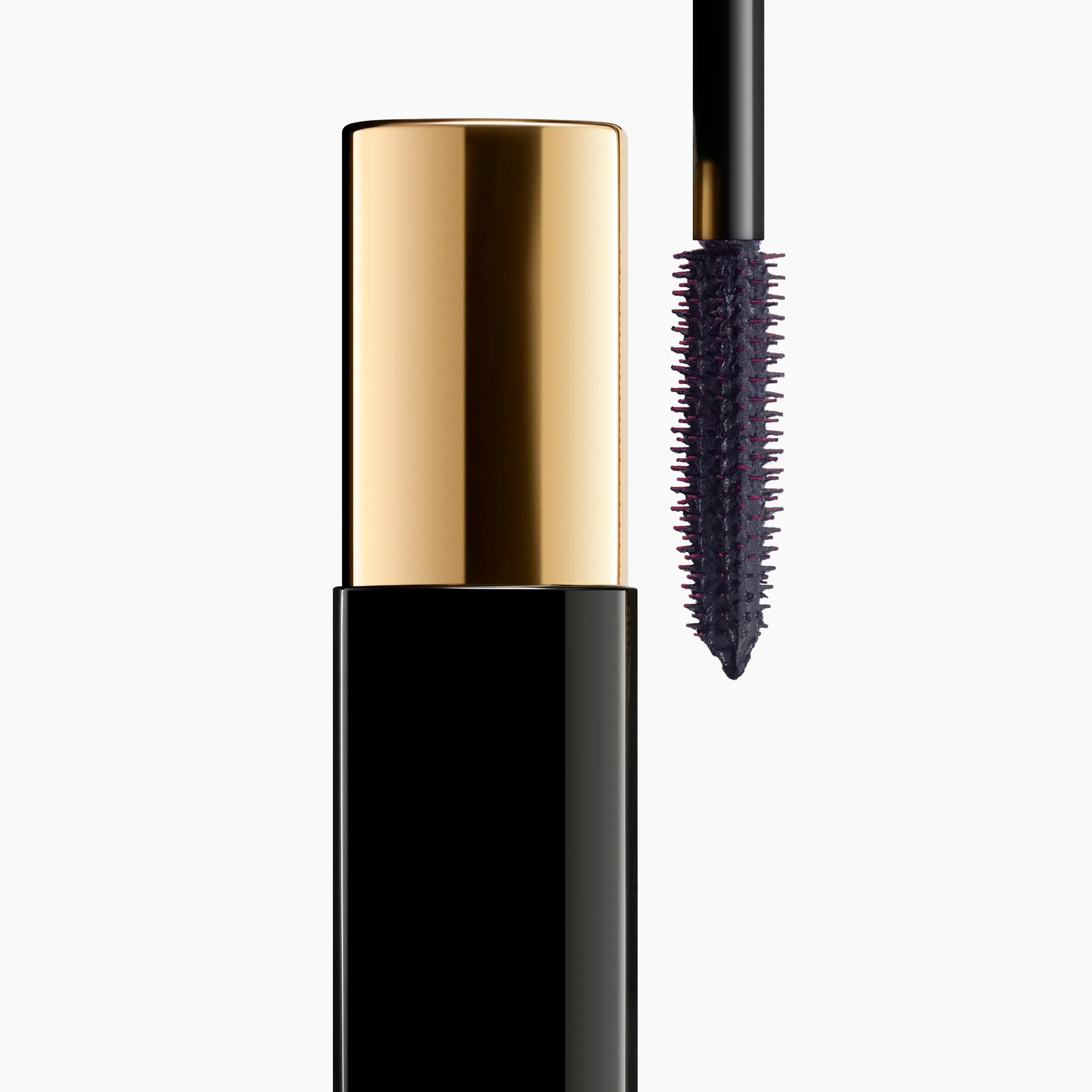 NOIR ALLURE - MÁSCARA DE PESTAÑAS TODO EN UNO: VOLUMEN, LARGO, CURVATURA Y DEFINICIÓN
