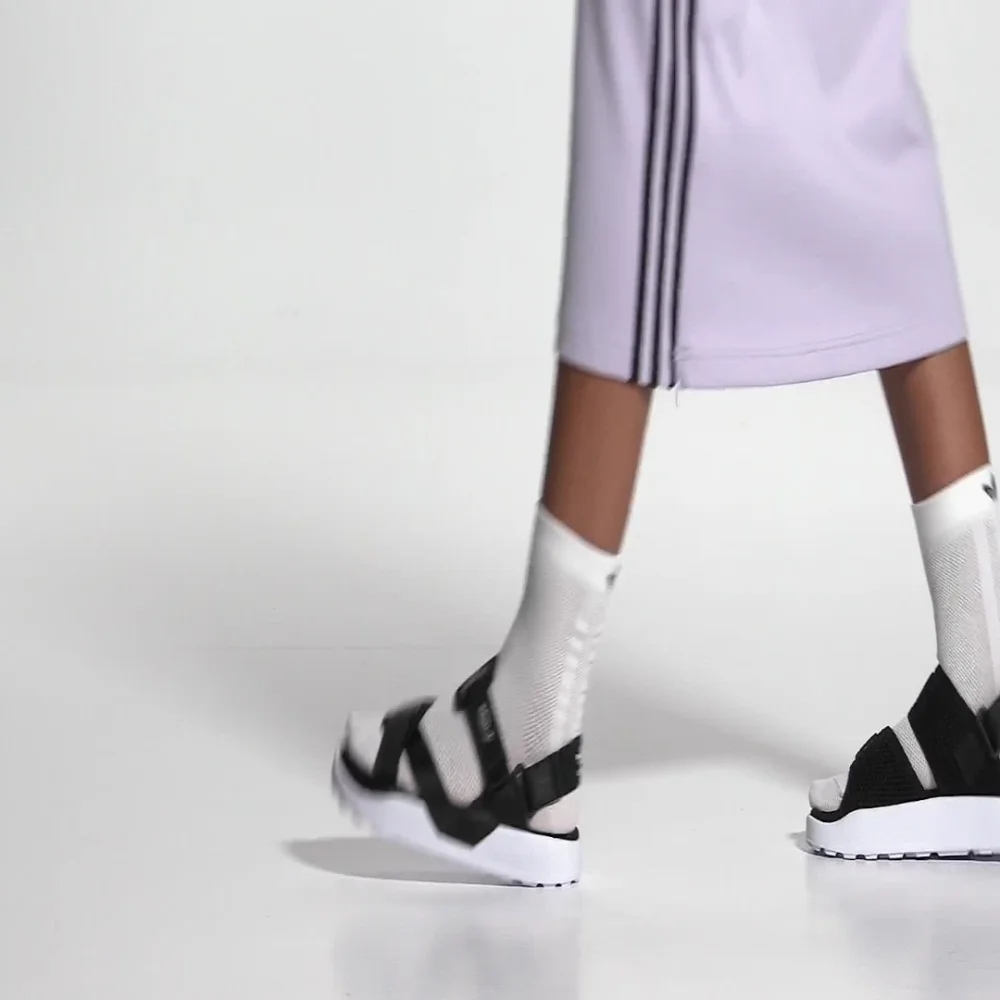 adidas Adilette Adventure HP2184 / schwarz