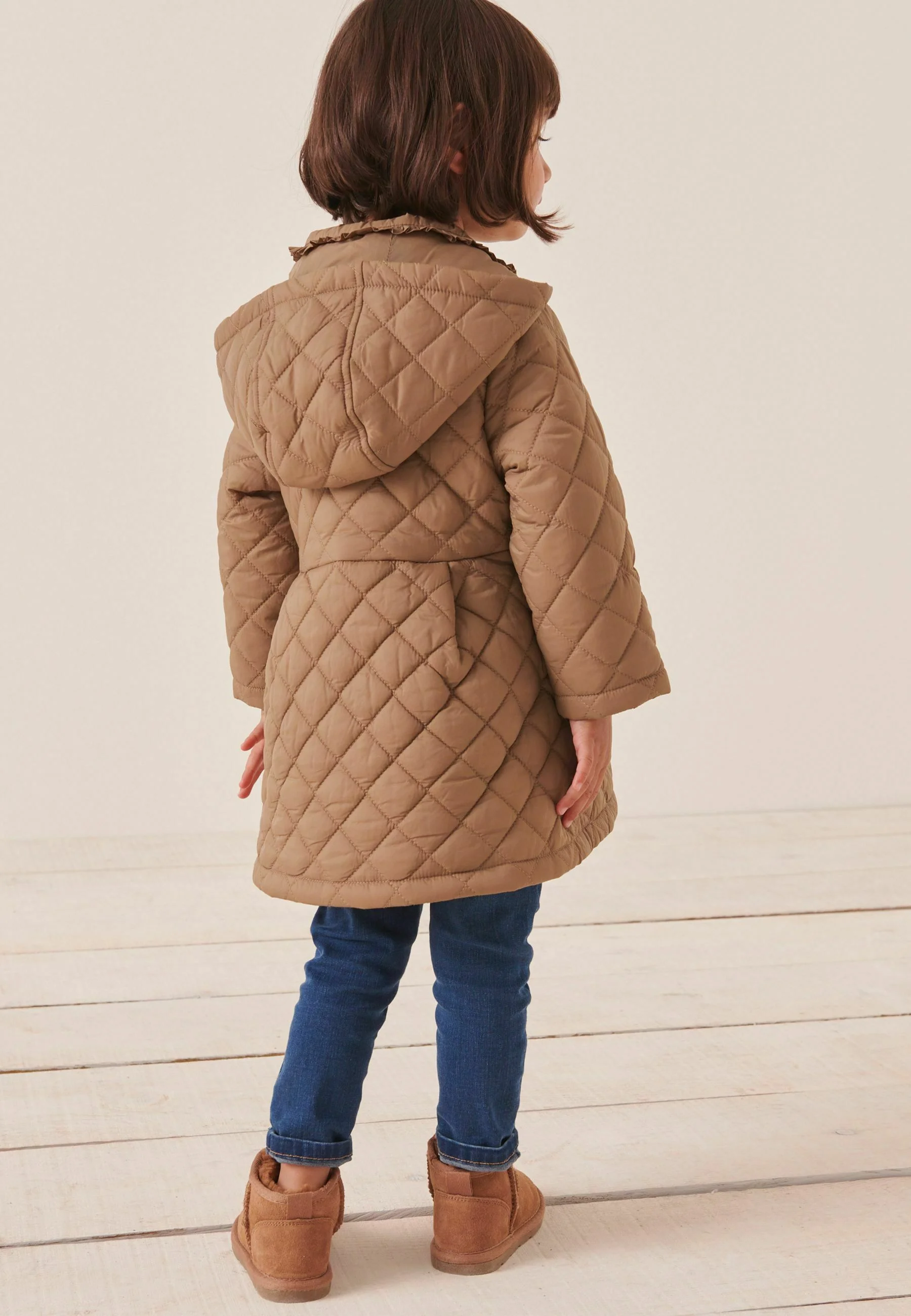 Siguiente ACOLCHADO CON CUELLO CON VOLANTES RESISTENTE A LA DUCHA - Abrigo de invierno