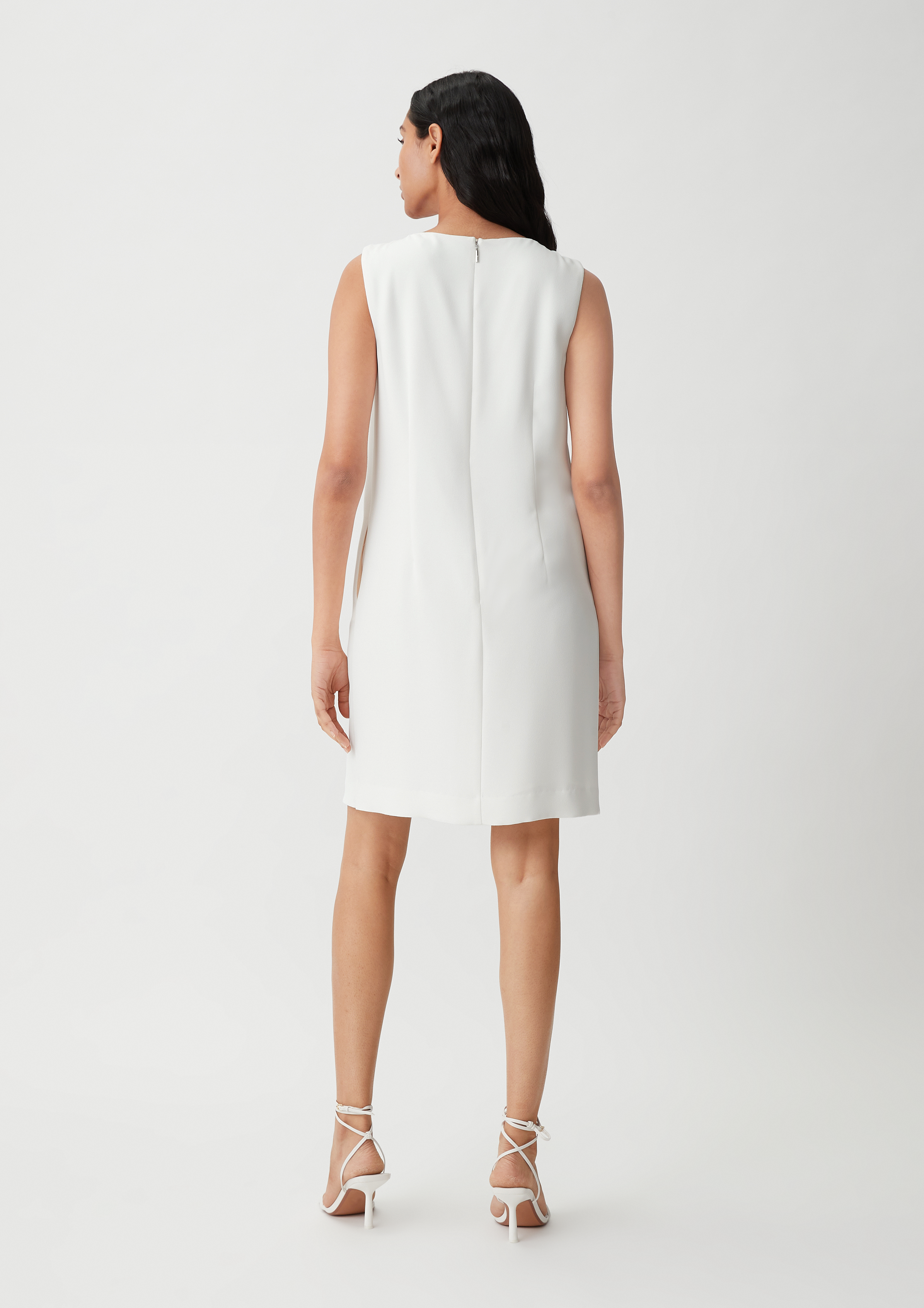 Kleid mit Crêpestruktur - weiß