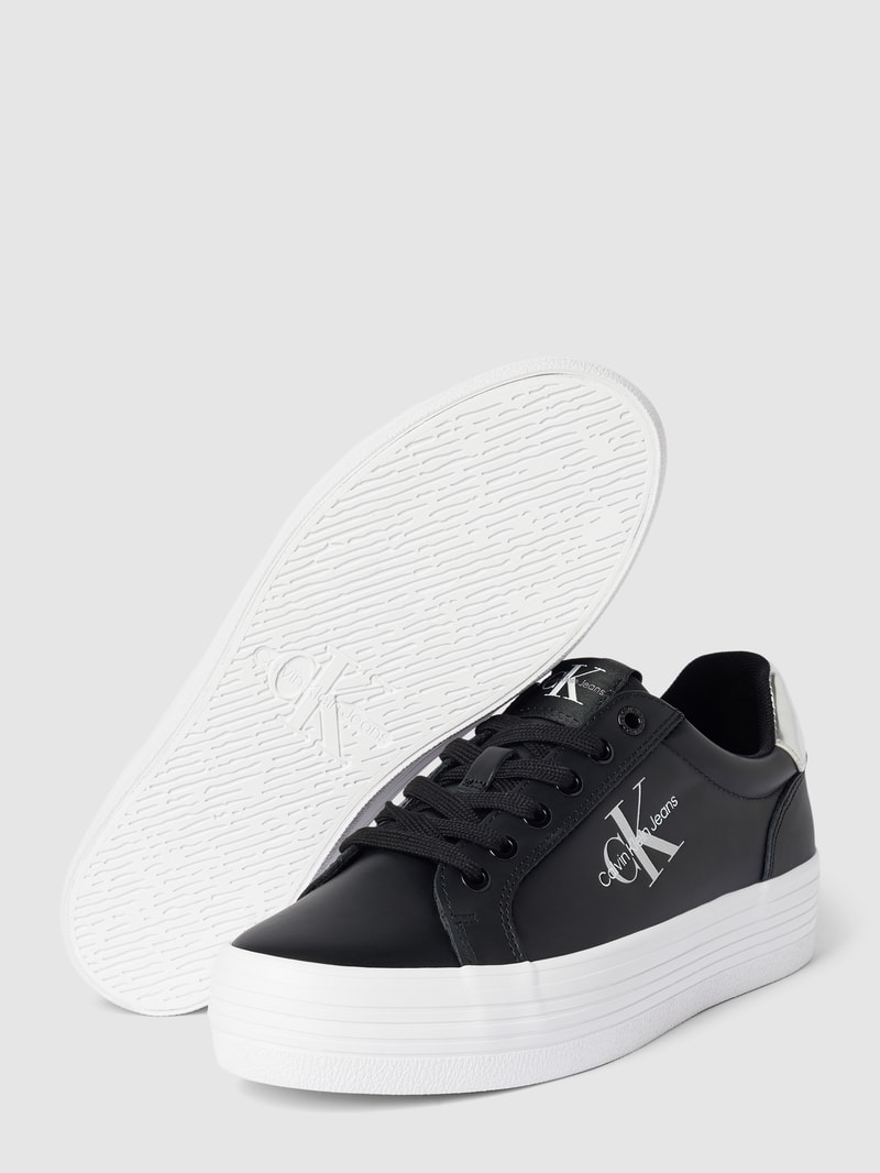 Plateau-Sneaker mit Label-Details in black