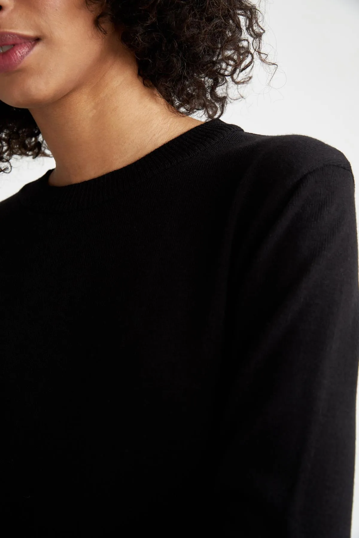 DeFacto  Basic-Tunika mit normaler Passform und extraweicher Strickware