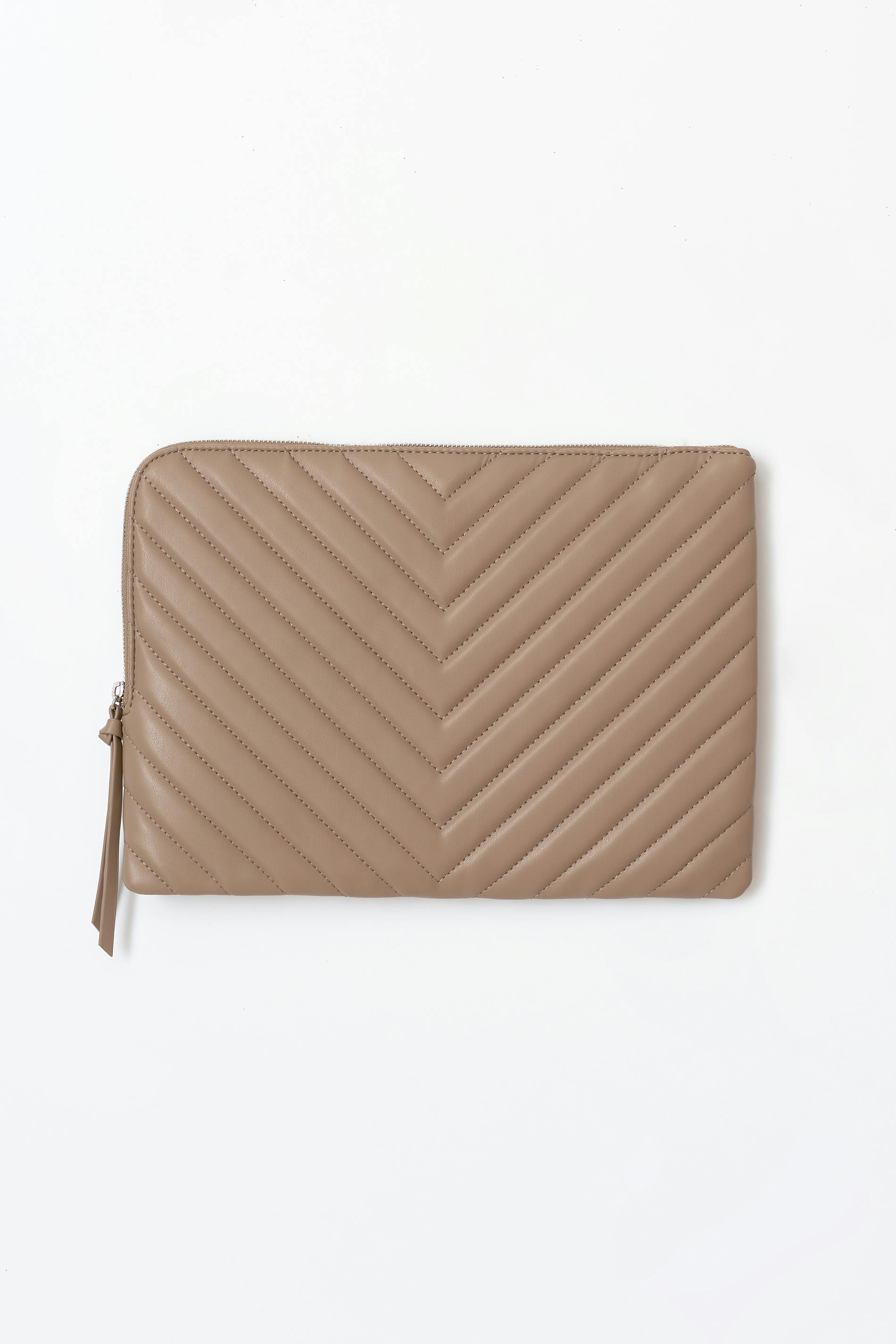 Quilted laptop case