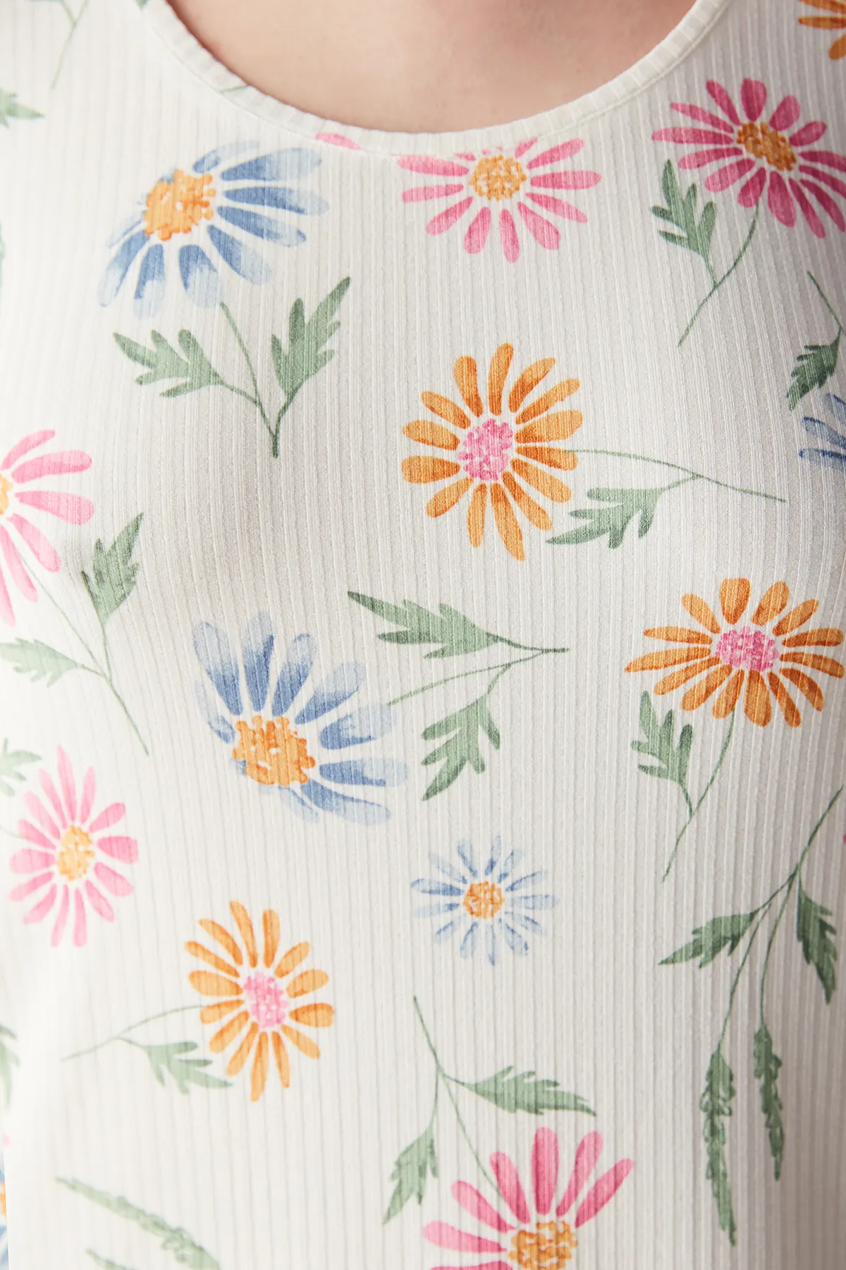 Penti  Cremefarbenes Nachthemd mit Flora-Print