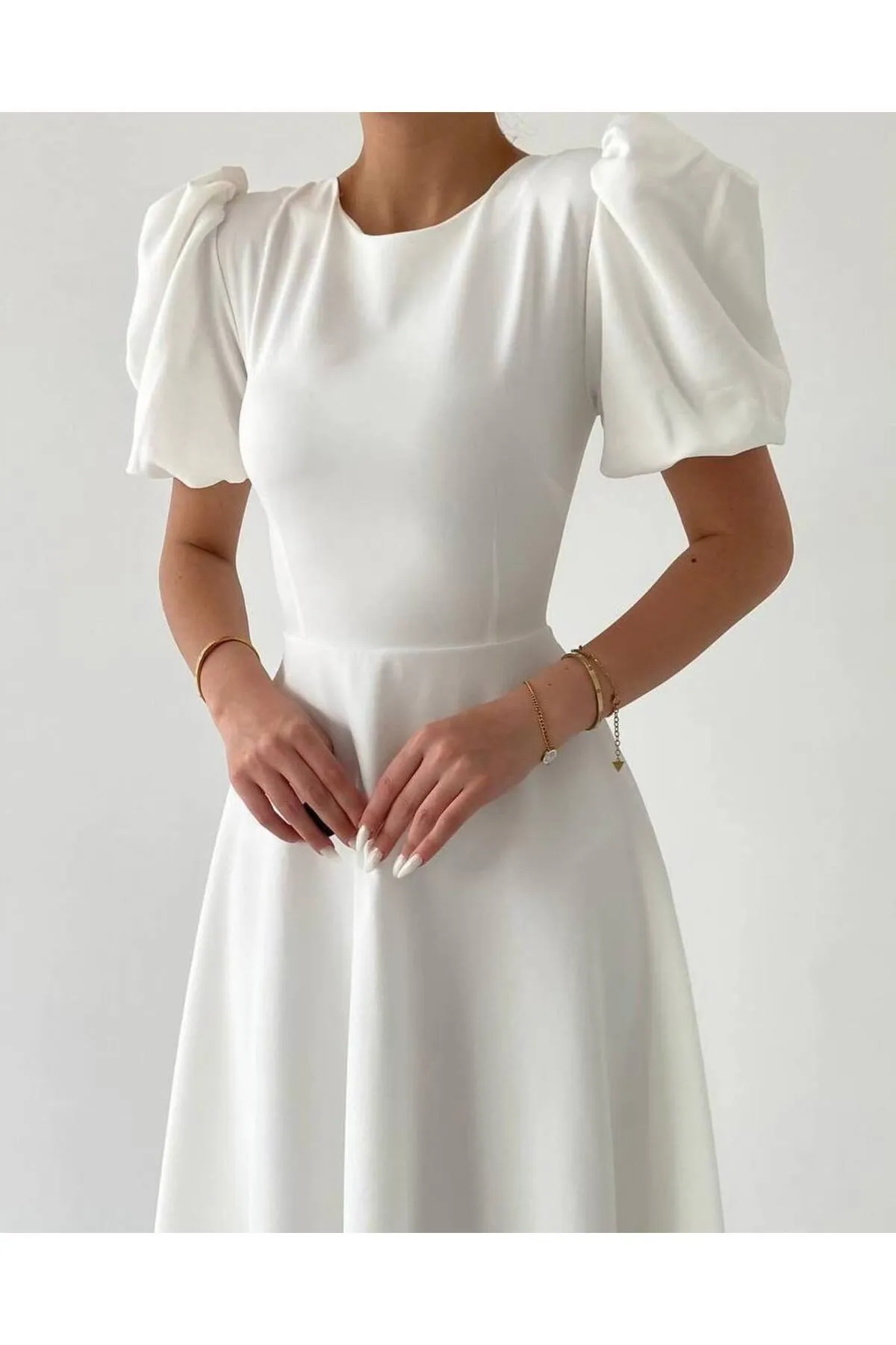 SONREİR  MIDIKLEID MIT WASSERMELONEN-ÄRMELENDETAIL