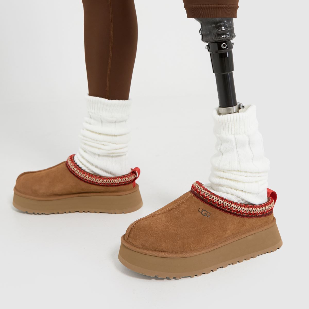 UGG copati s platformo tazz v kostanjevi barvi