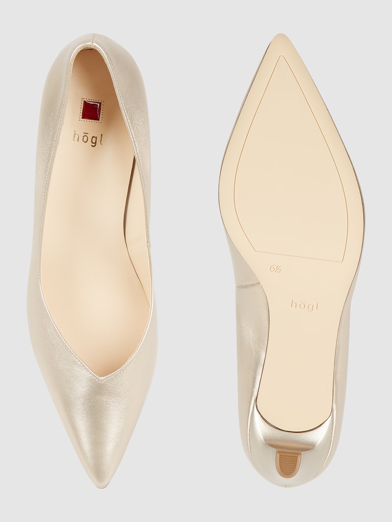 Pumps aus Leder mit Pfennigabsatz in gold
