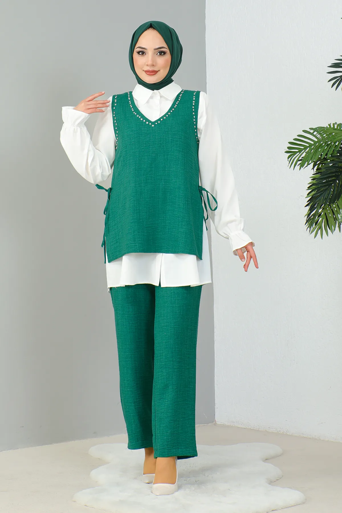 MODAQU  Grünes Leinenset - Dreierset mit Steindetails