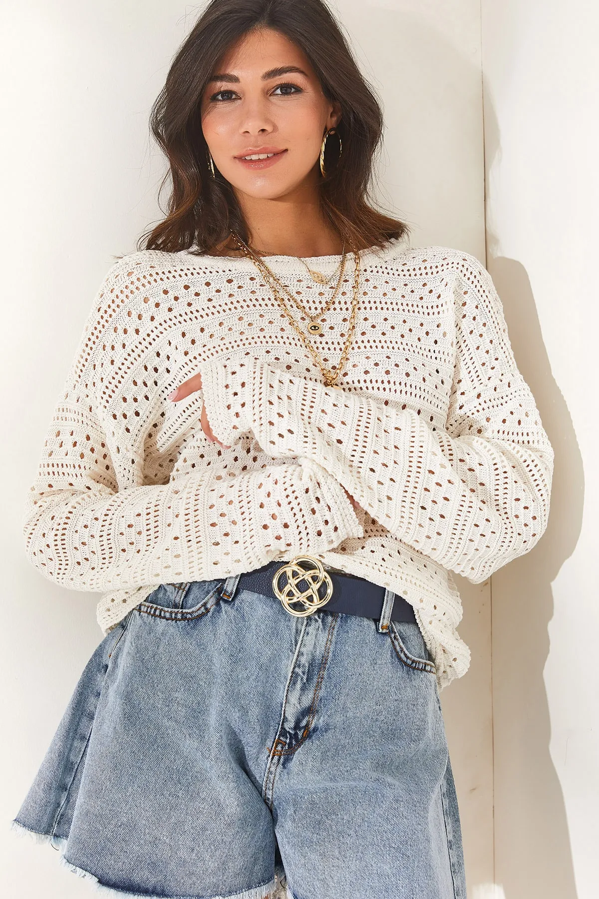 Olalook  Ecrufarbene, durchbrochene, lässige Baumwoll-Strickbluse mit Rundhalsausschnitt für Damen BLZ-19002304