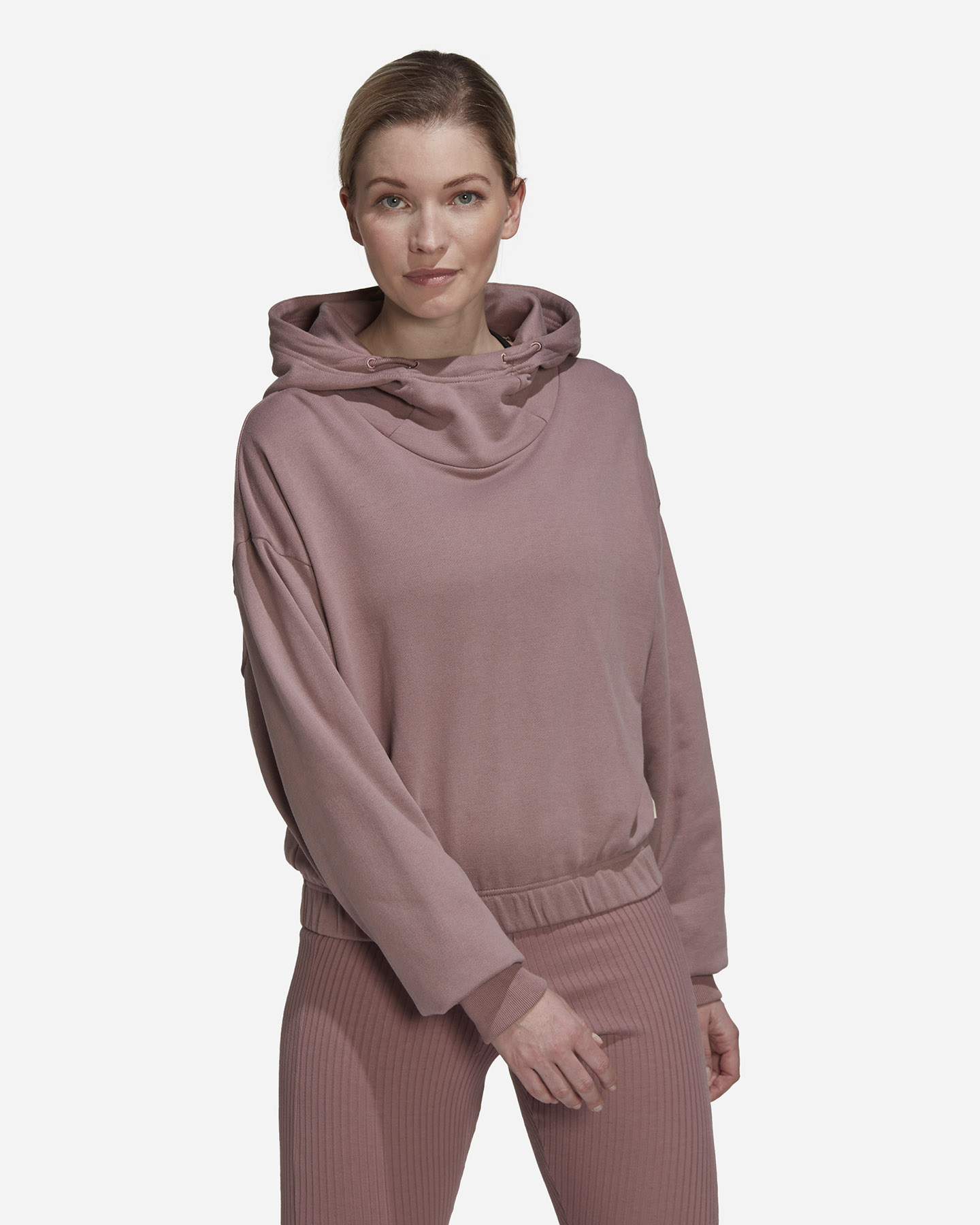 Dámske kraťasy Felpa Adidas Studio Lounge Cropped W HH8512