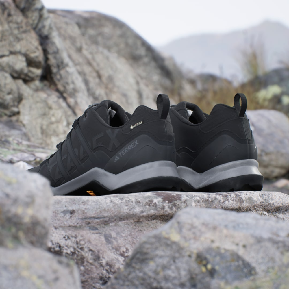 adidas Swift R2 GTX TEX GORE IF7631 / schwarz