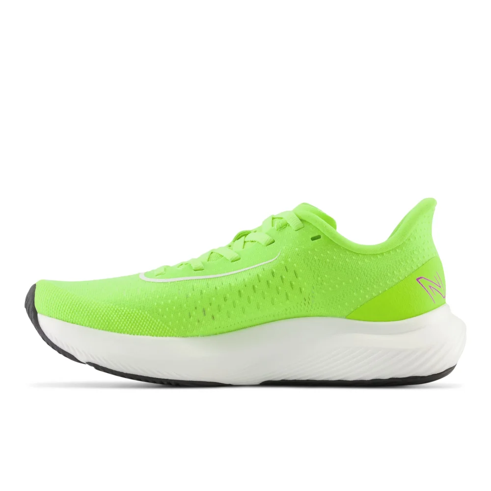 New Balance FuelCell Rebel v3 WFCXCT3 / grün