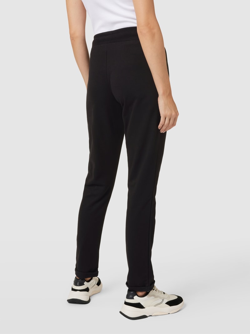 Sweatpants mit seitlichen Eingrifftaschen in schwarz