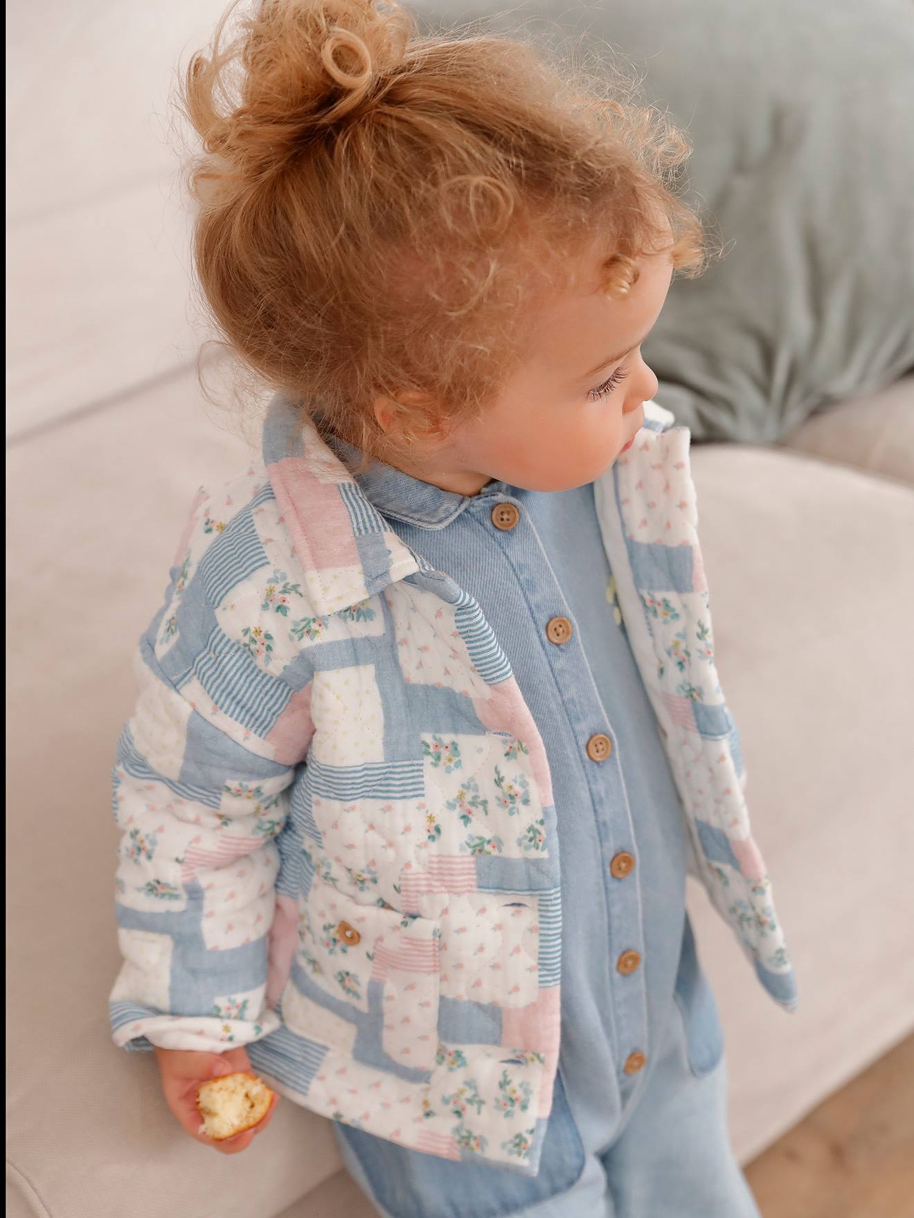 Veste matelassée bébé en gaze de coton blanc