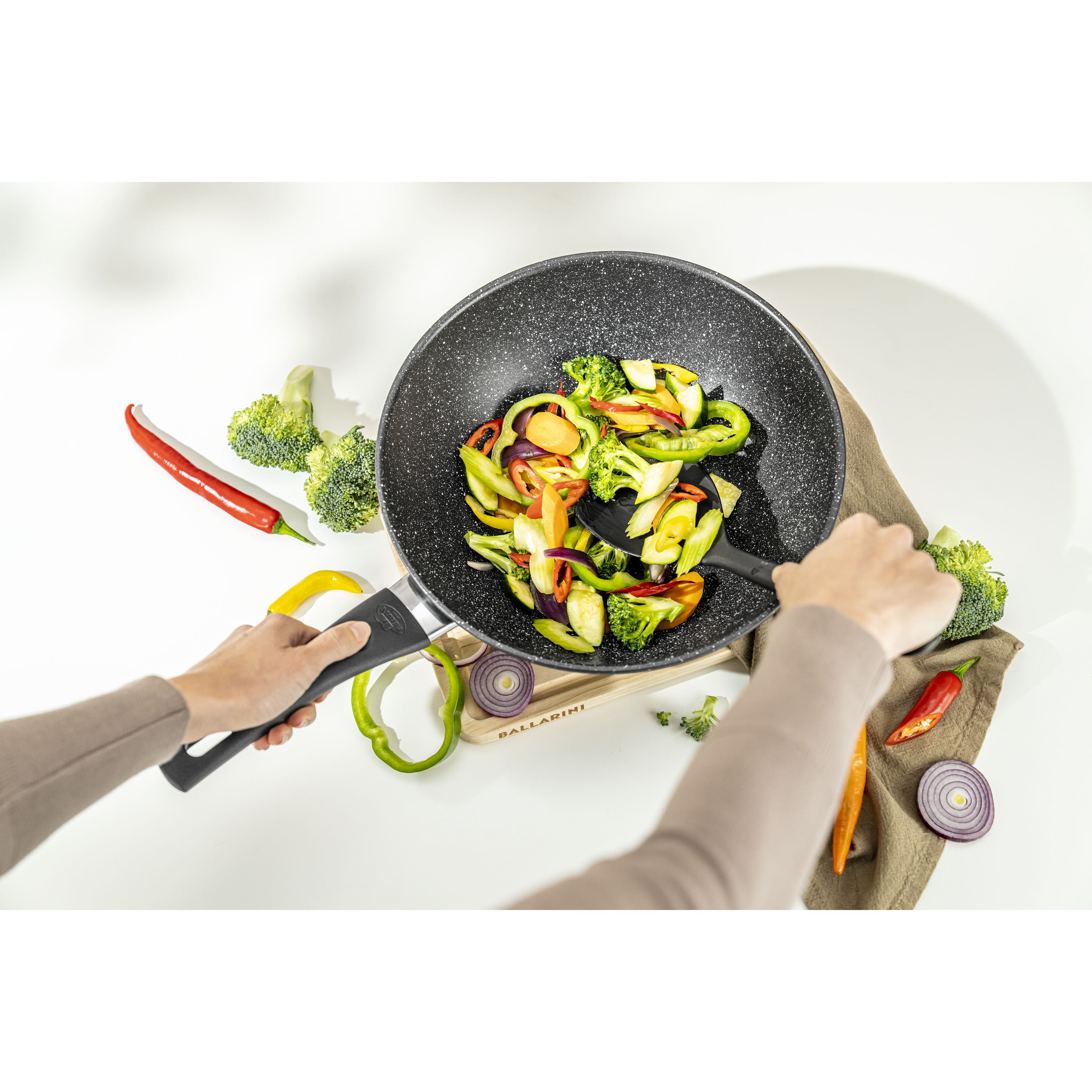 Wok 28 cm, Aluminium