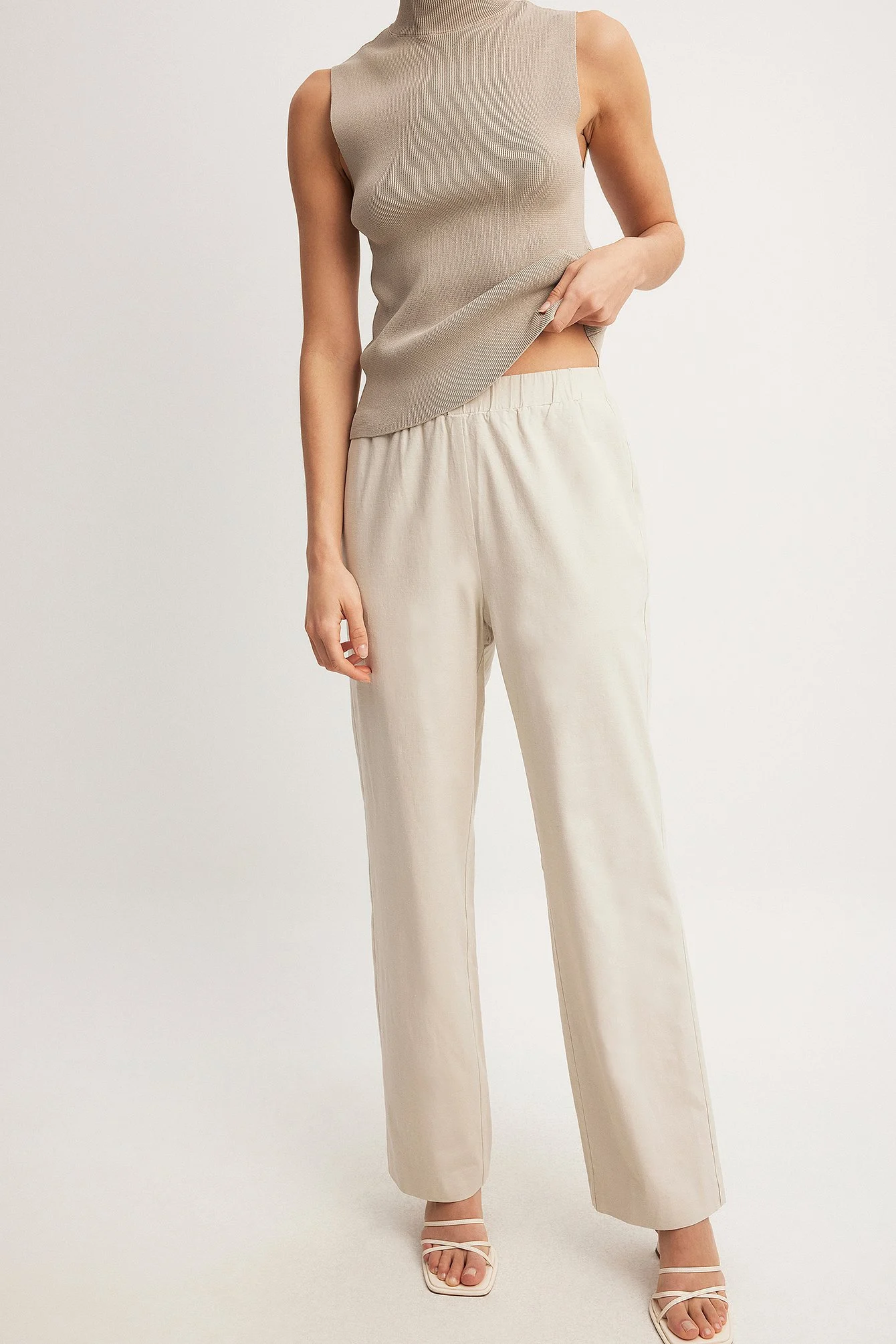 Lockere Hose mit hoher Taille aus Leinen-Mix