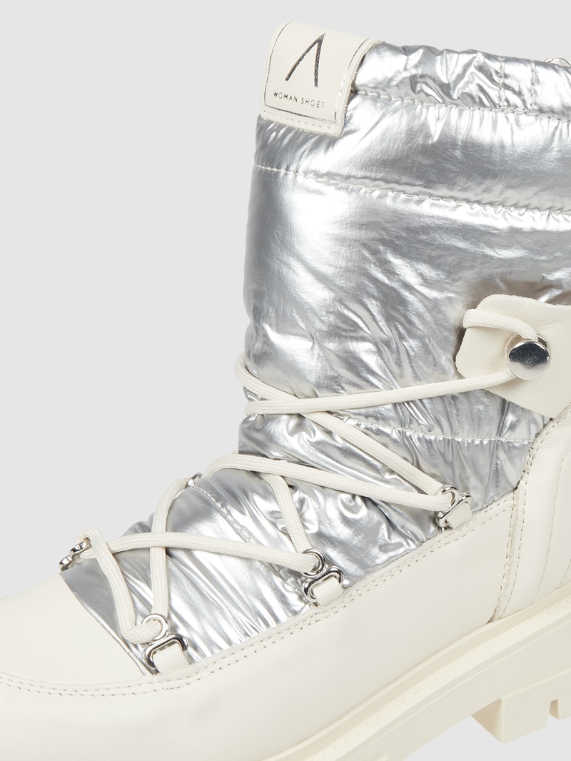 Boots aus Leder in offwhite