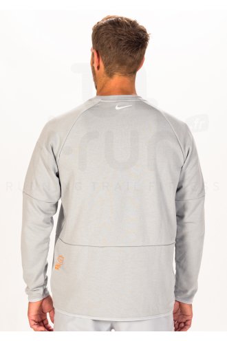Nike Moving M