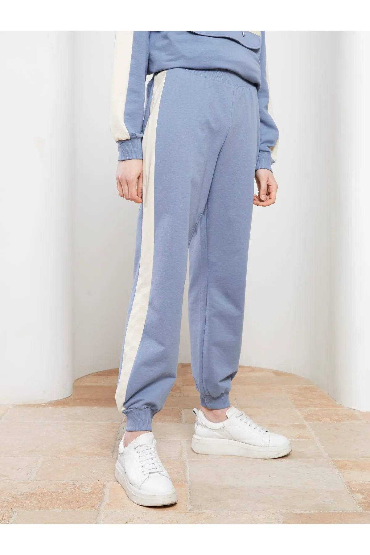 LC Waikiki  Einfarbige Jogger-Jogginghose für Damen mit elastischem Bund