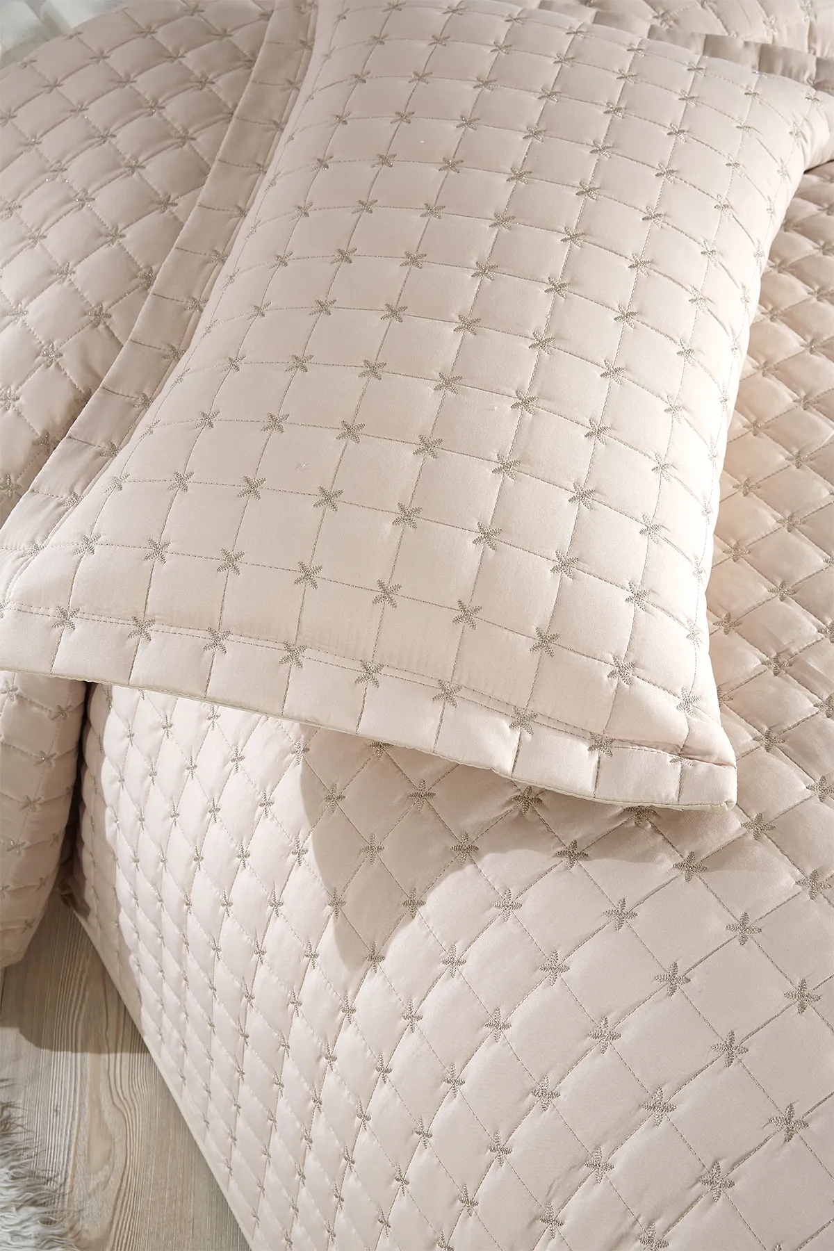 Çeyiz Diyarı  Gesteppte Tagesdecke „Star“ für Einzelbett, Cappucino