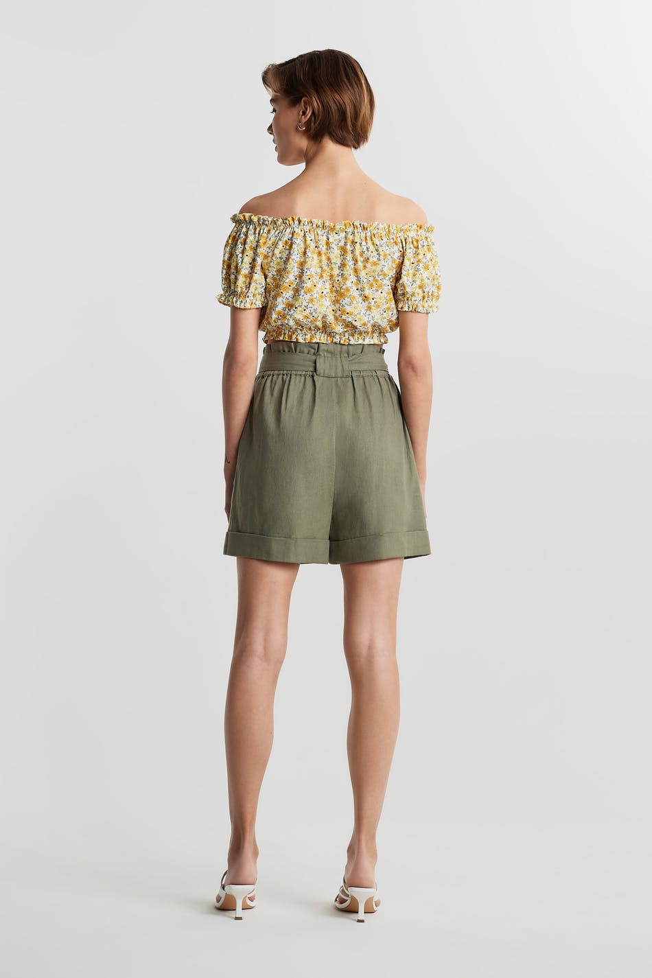 Linda linen shorts