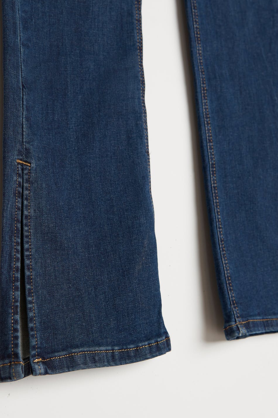 Molly slit jeans