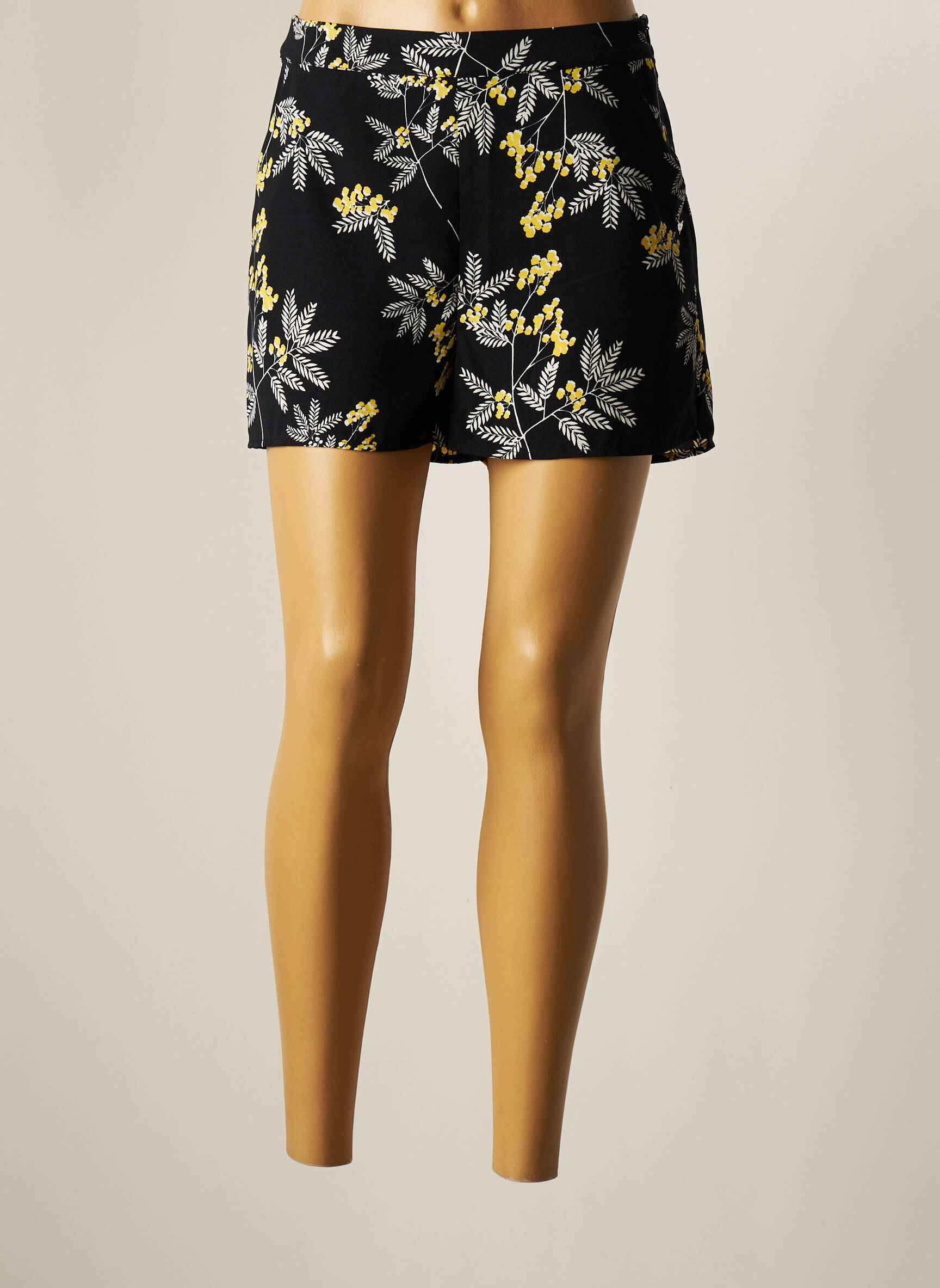 Les P Tites Bombes Shorts 1 Femme couleur noir