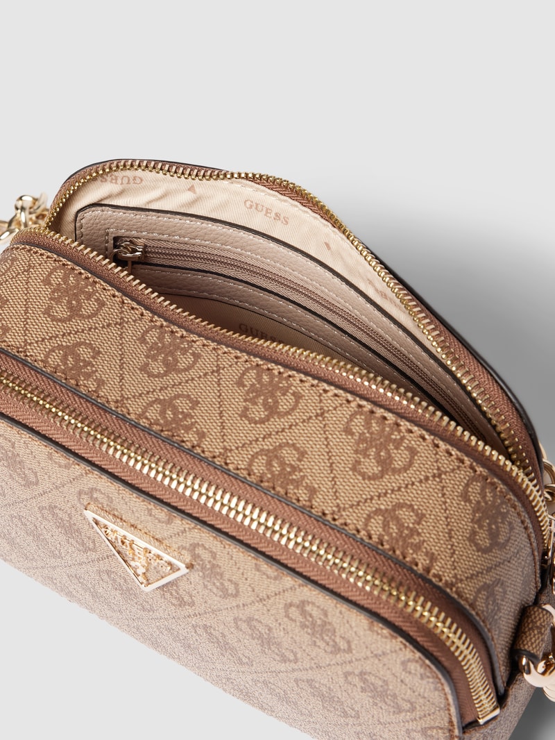 Camera Bag mit Label-Applikation Modell 'NOELLE' in hellbraun