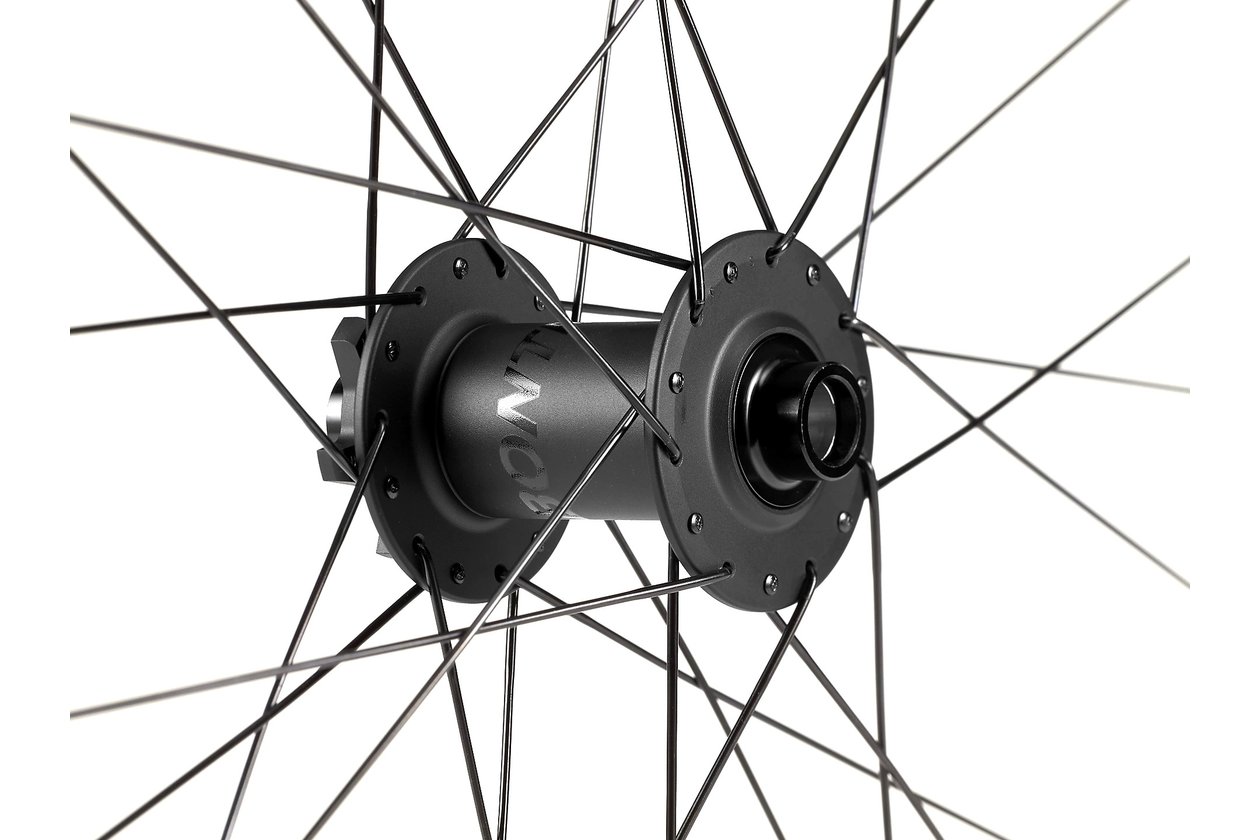 Bontrager Line Elite 30 TLR Boost 29 Carbon Vorderrad