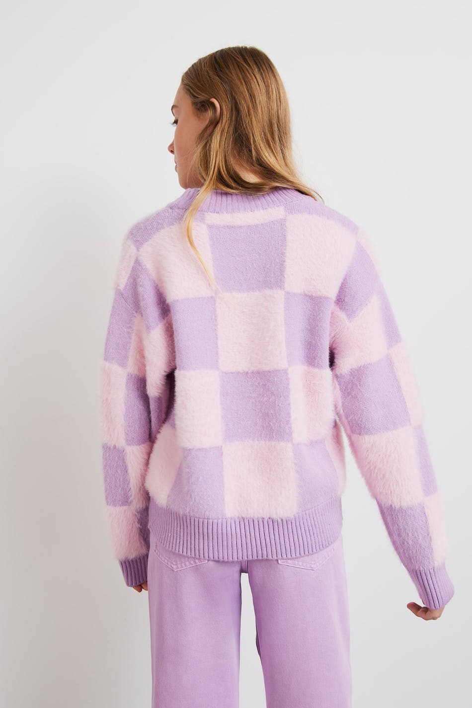 Y knit checked sweater