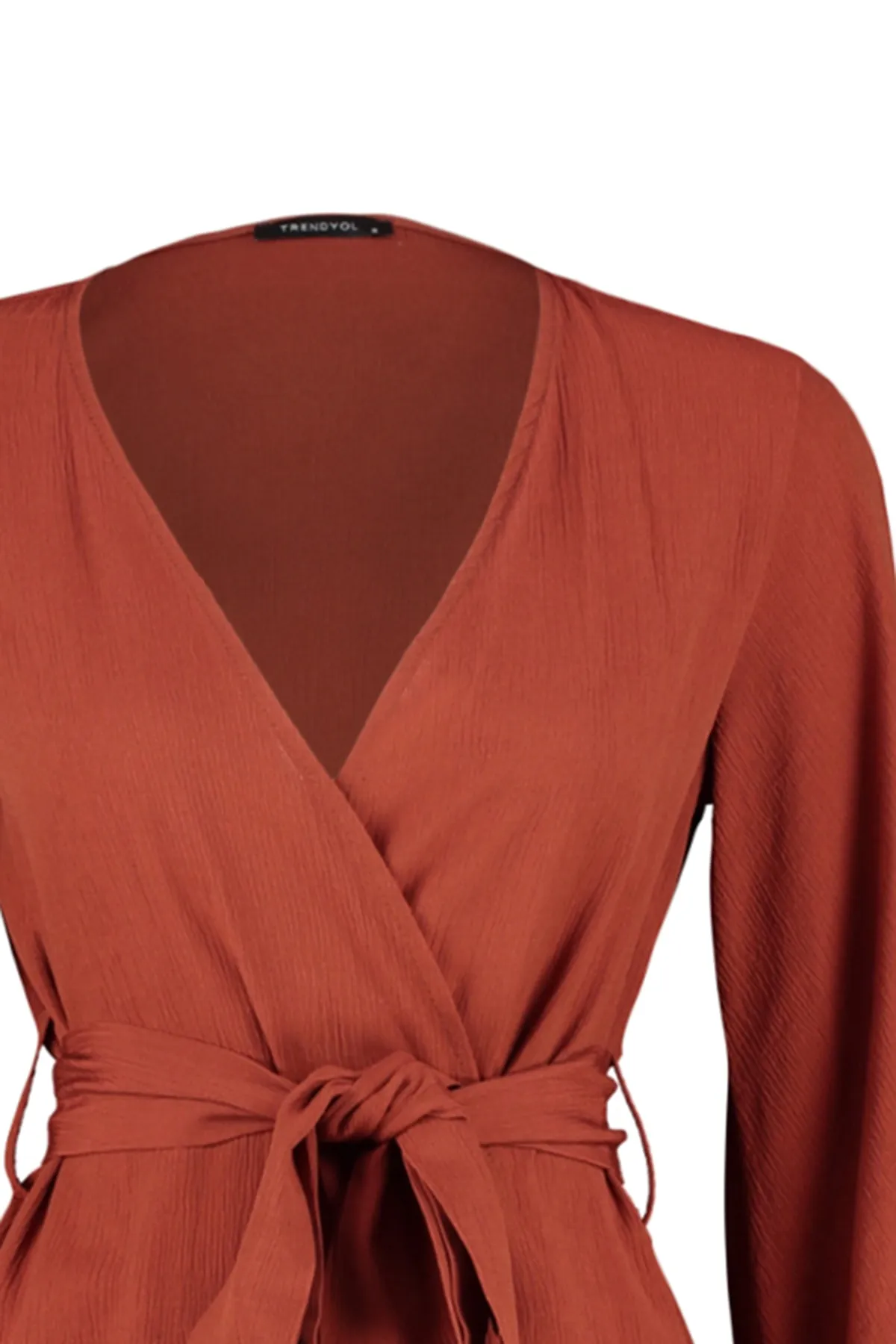 Trendyol Collection  Zimtfarbener, gewebter Mini-Volant-Kimono und -Kaftan mit Gürtel TBESS21KM0002