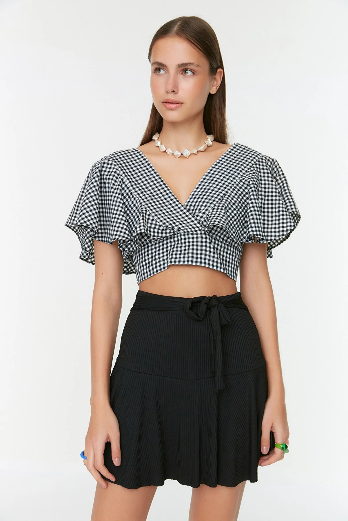 Trendyol Collection  Shorts - Schwarz - Mittlerer Bund
