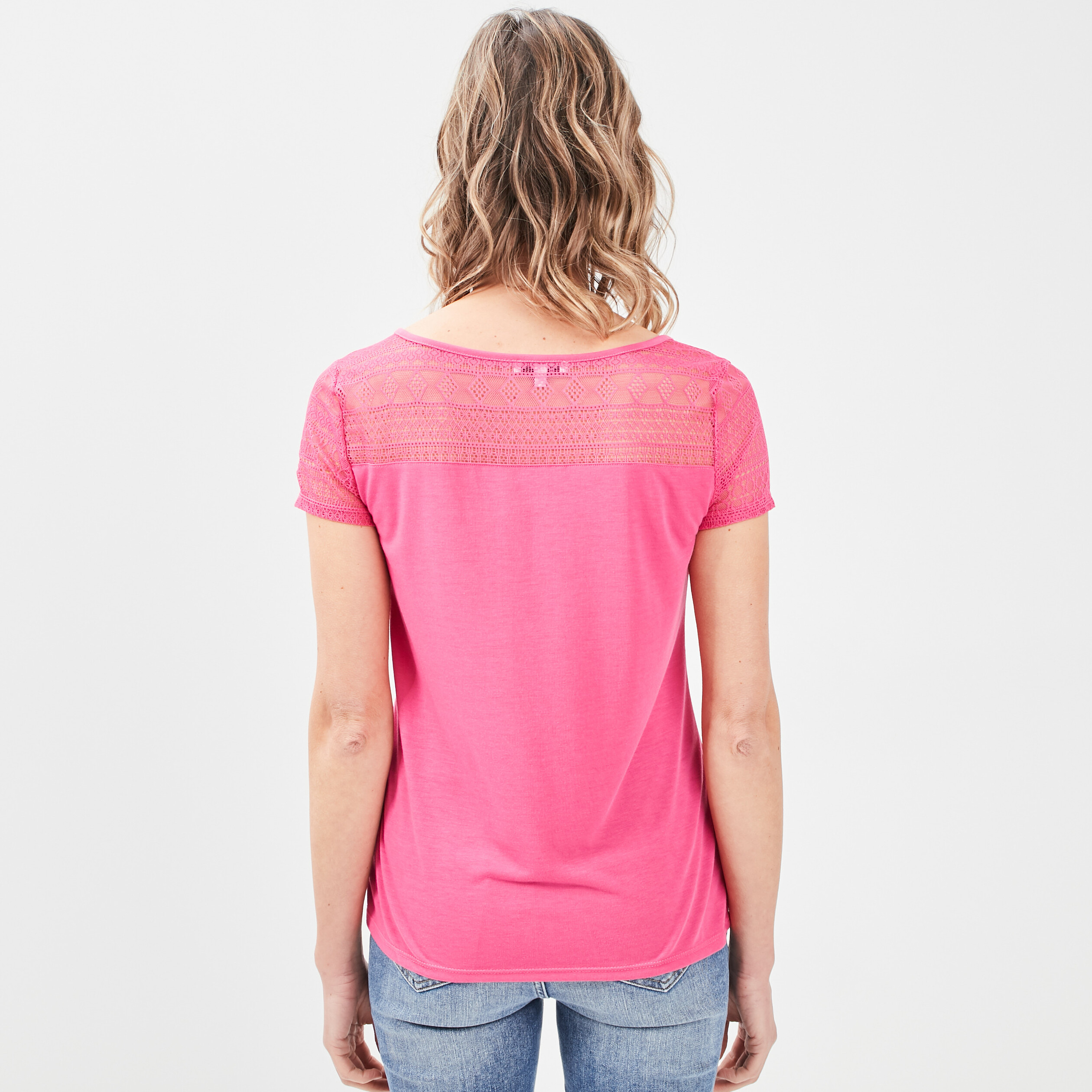T-shirt manches courtes détail dentelle rose fushia femme | La Halle