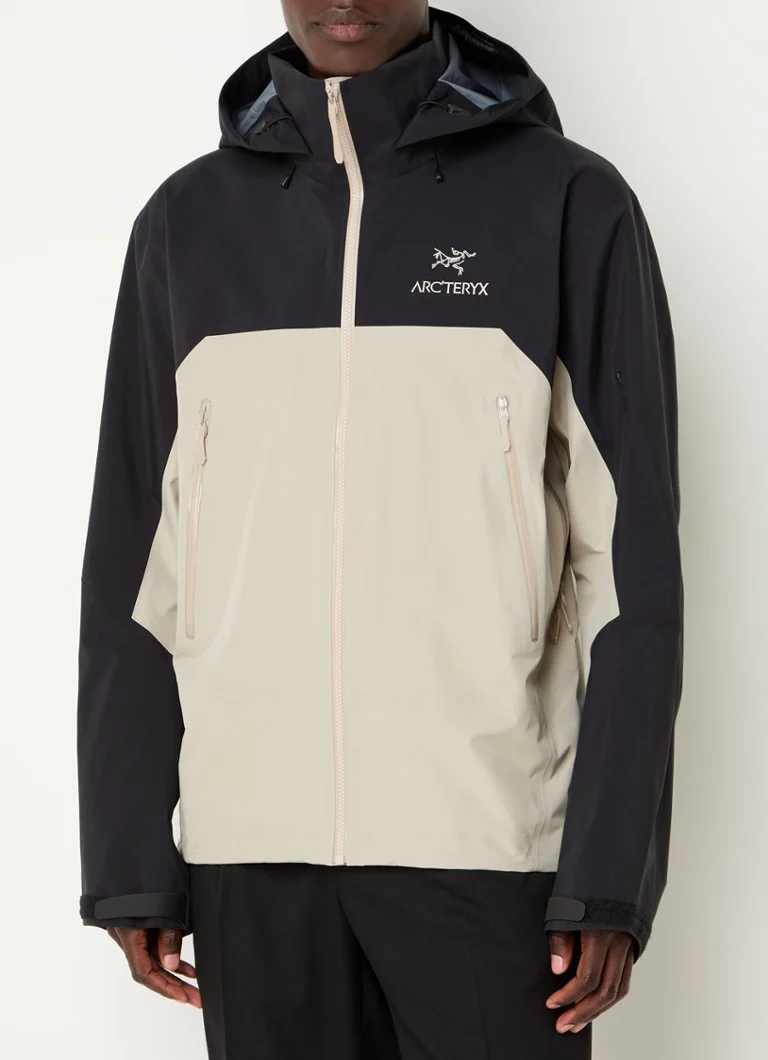 Arc'teryx Beta vējjaka ar rāvējslēdzēja kabatām un izšuvumu no logotipa