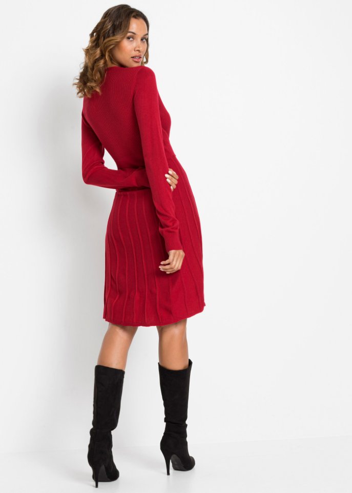 Strickkleid mit Plissee