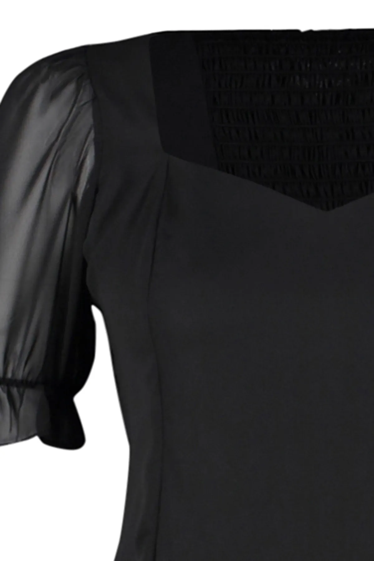 Trendyol Curve  Schwarze Chiffonbluse mit gewebten Ärmeln TBSSS23AH00089