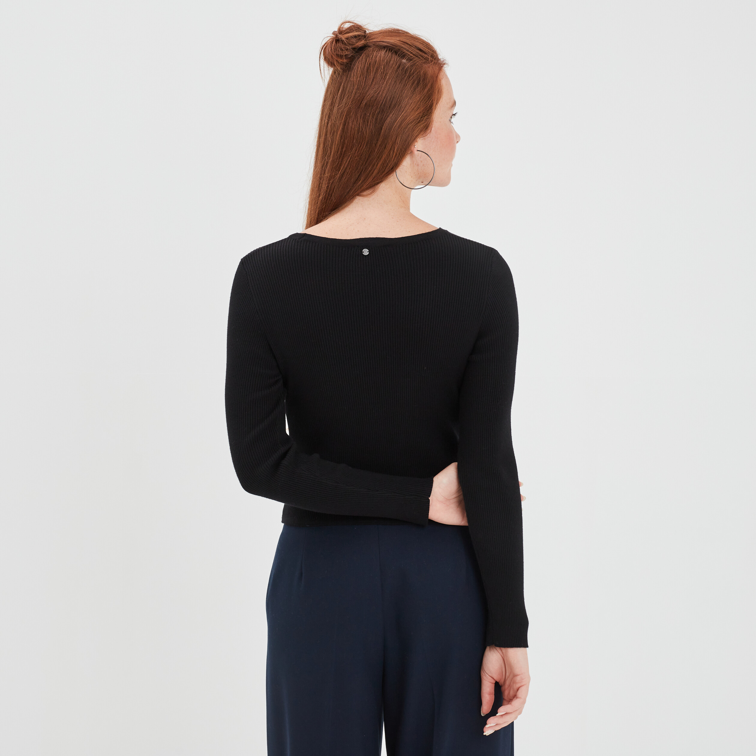 Pull esprit corset court Liberto noir femme | La Halle