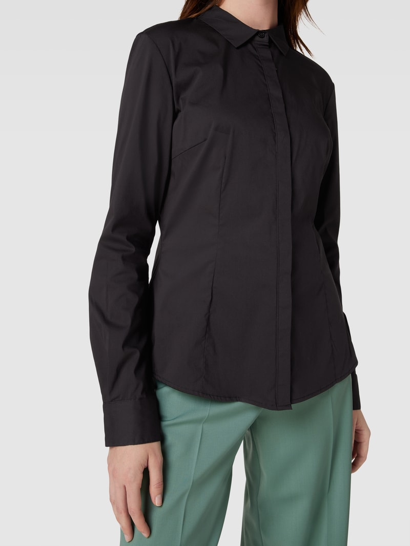 Hemdbluse mit Kentkragen in schwarz