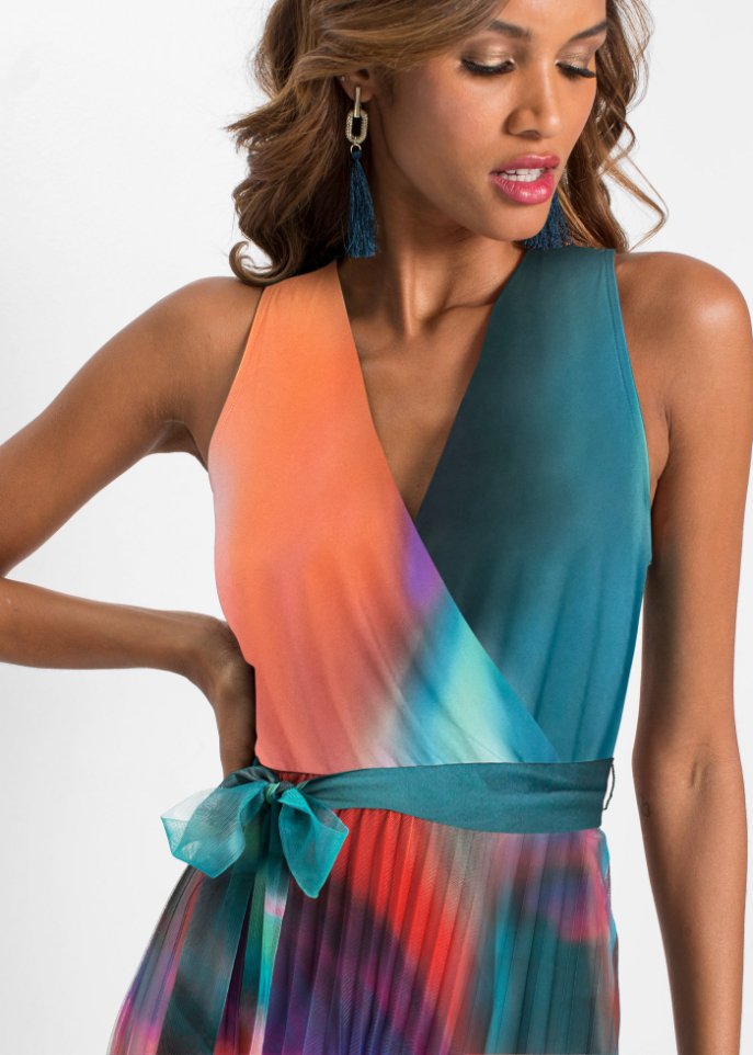Farbiges Wickelkleid