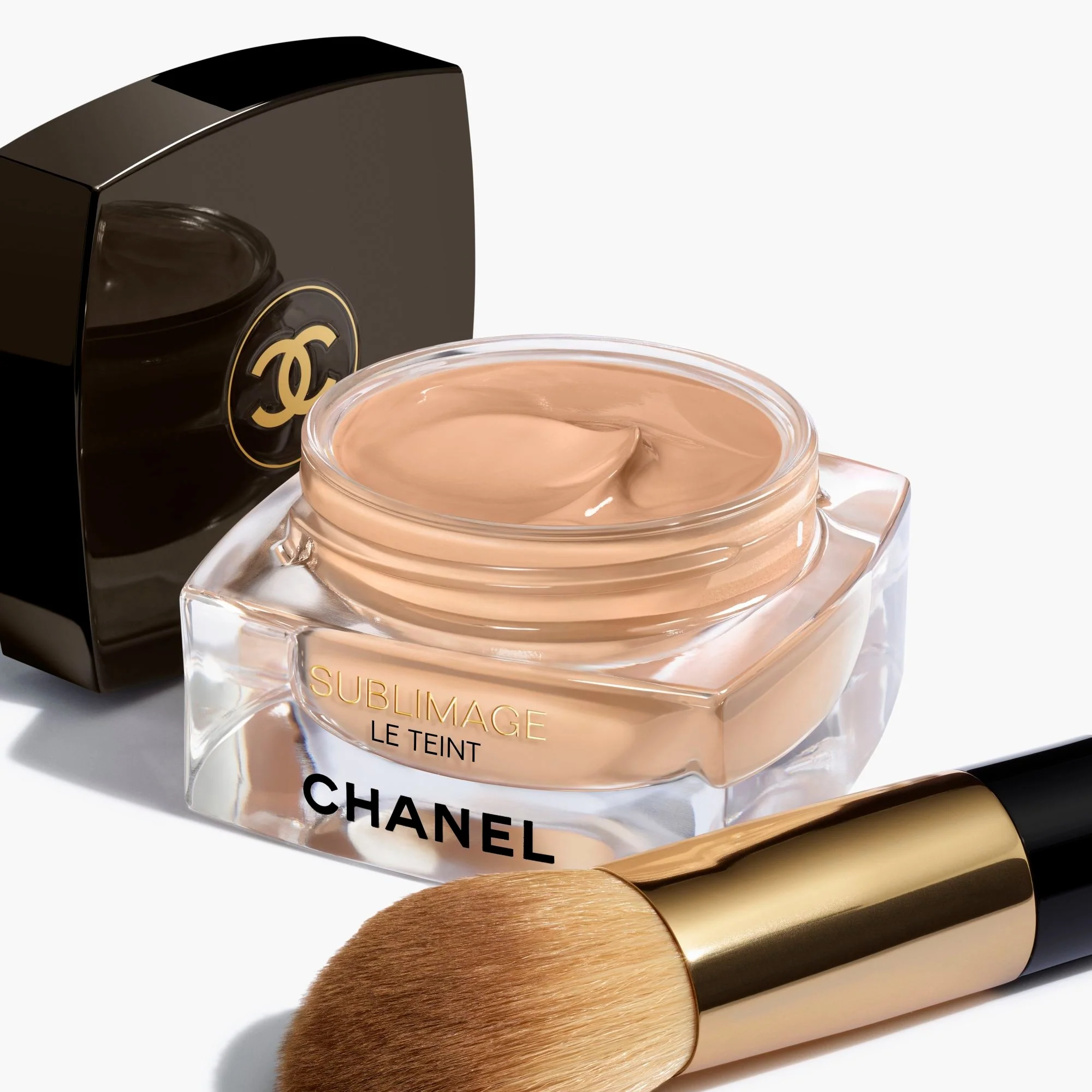 SUBLIMAGE LE TEINT - BASE DE MAQUILLAJE EN CREMA QUE GENERA LUMINOSIDAD