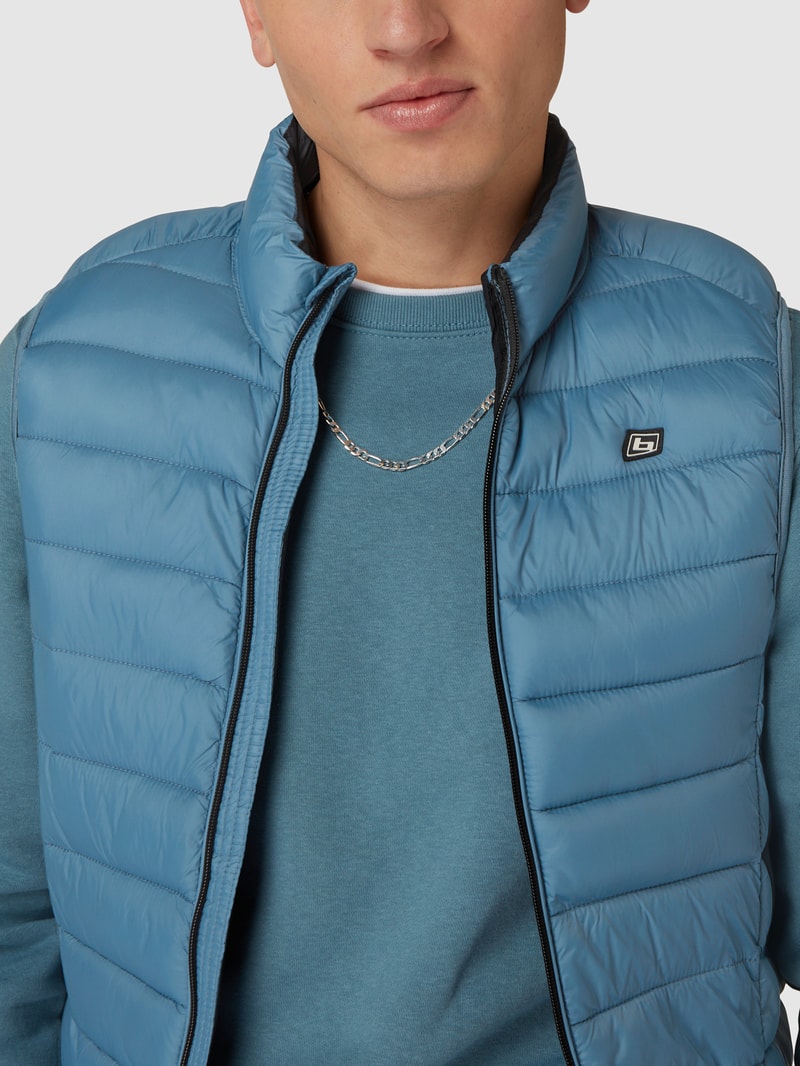 Steppweste mit Label-Patch 'Romsey' in hellblau