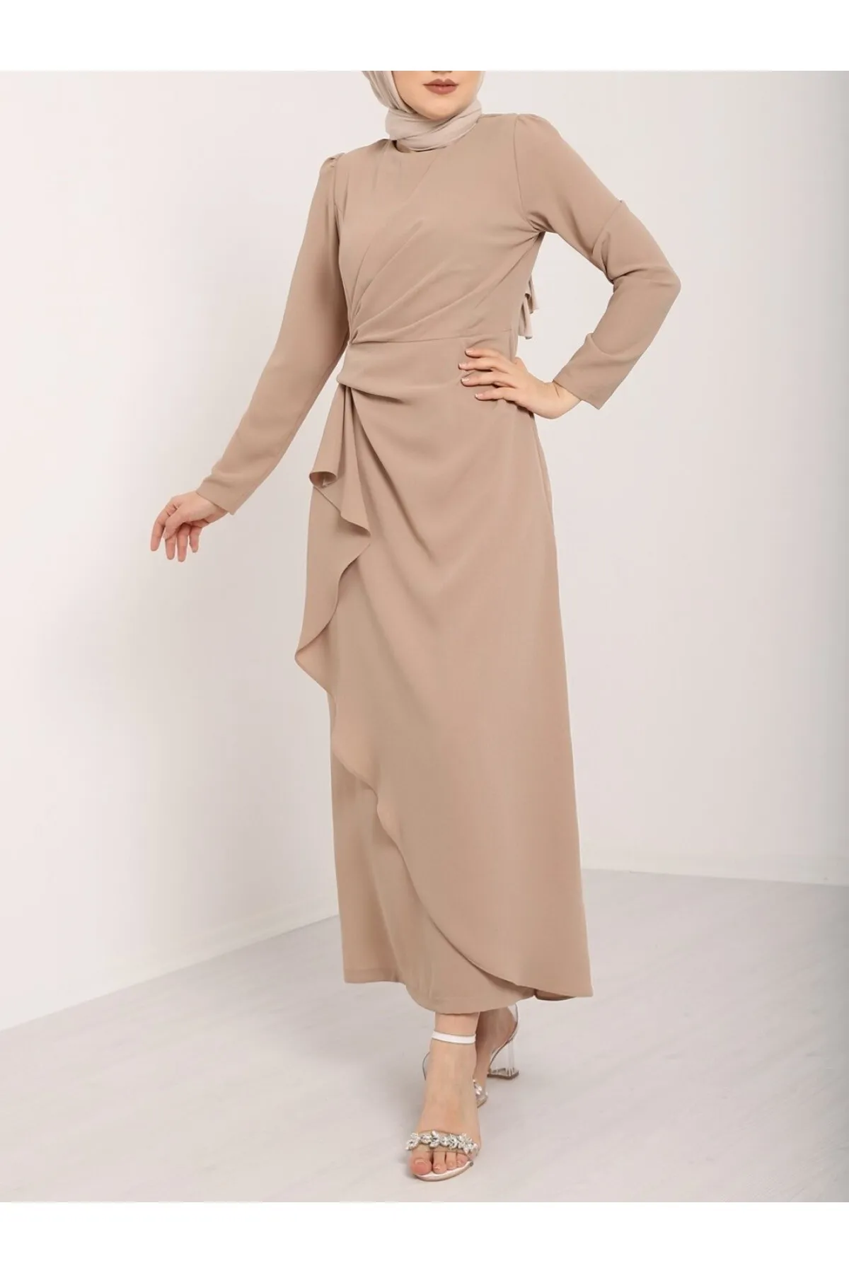 Modamorfo  Asymmetrisches Kreppkleid mit Aller-Front und Rock
