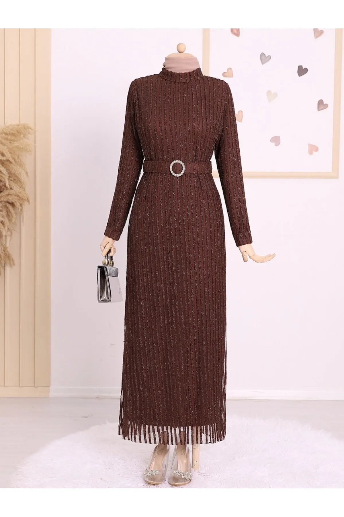 Modamorfo  Kleid aus glitzerndem, gestreiftem Tüll mit Stoned-Gürtel