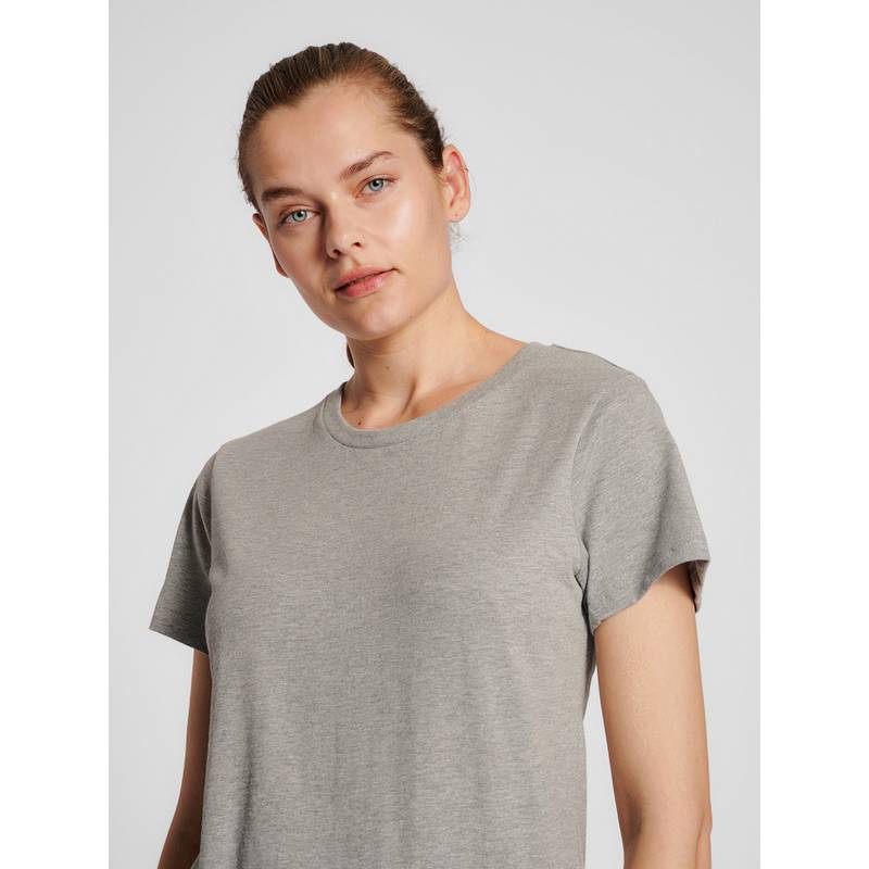 hummel hmlRED BASIC T-SHIRT S/S WOMAN T-Shirt Damen