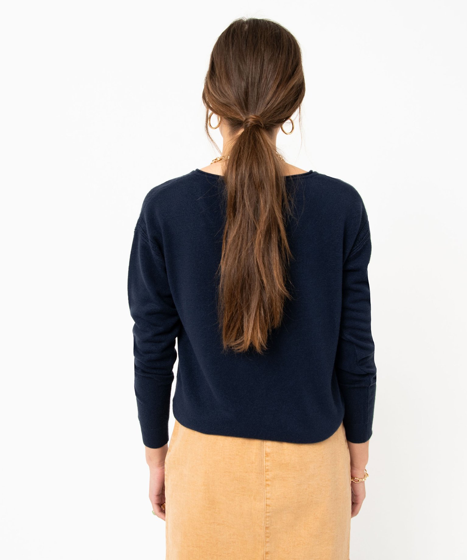 Pull femme en maille fine avec large col V marine | GEMO