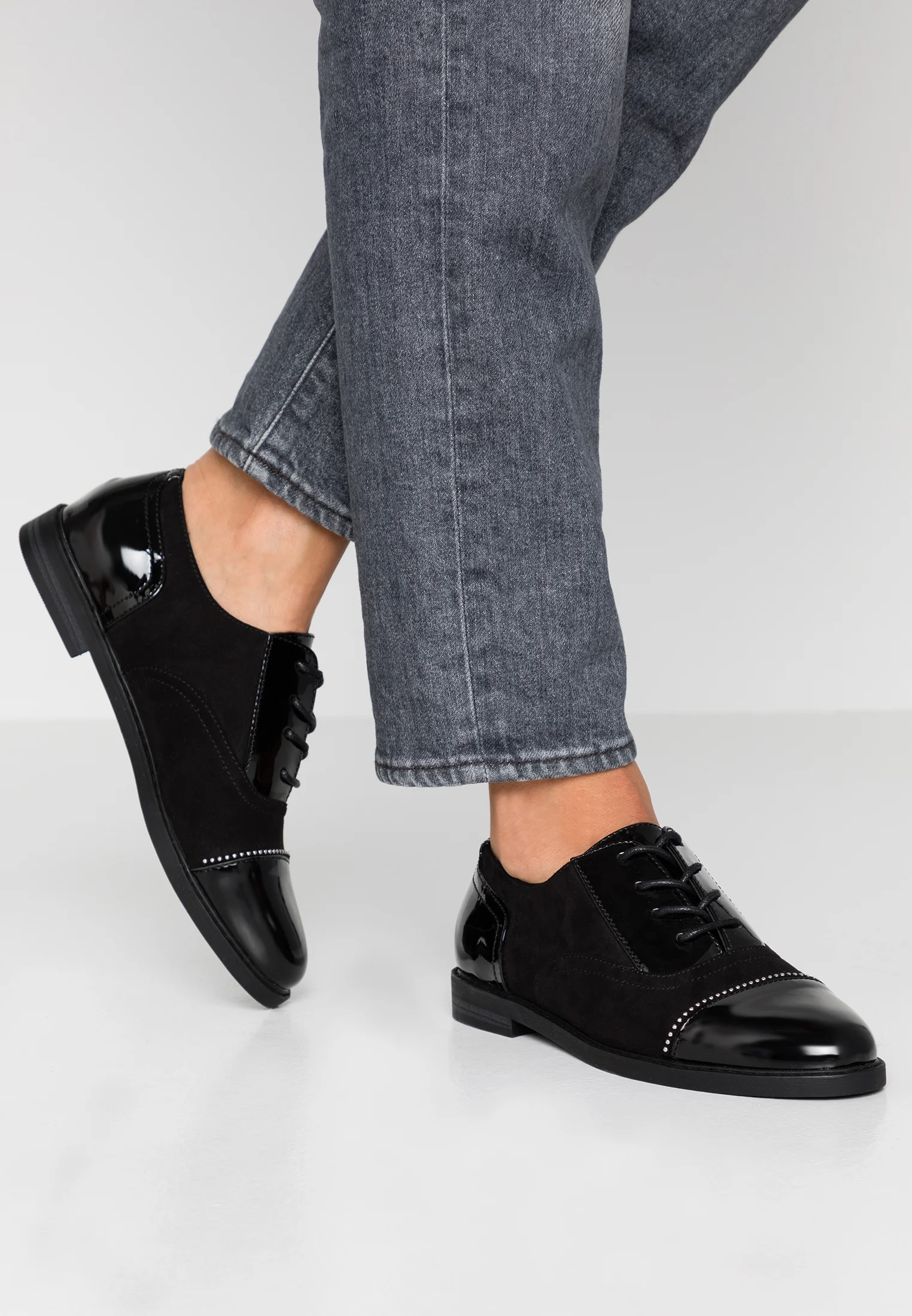 Zapatos con cordones de Anna Field